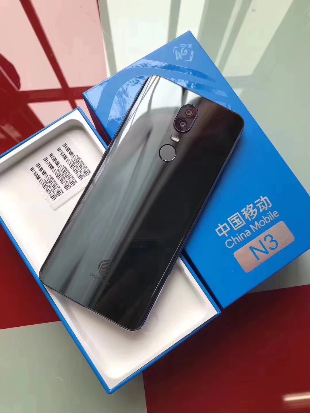 移动营业厅小姐姐最爱卖的手机品牌，背靠世界五百强企业利润颇高