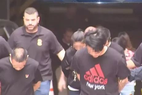 lv包包在美国买便宜么,从官网买的lv包包会有假货吗