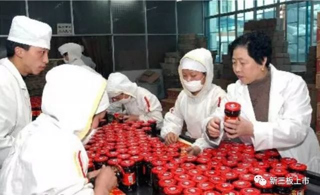 她被称中国第一美女身价过亿,老干妈一年卖出六亿瓶