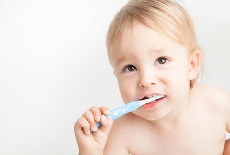 给孩子用什么牙膏最合适,儿童用哪种牙膏比较好