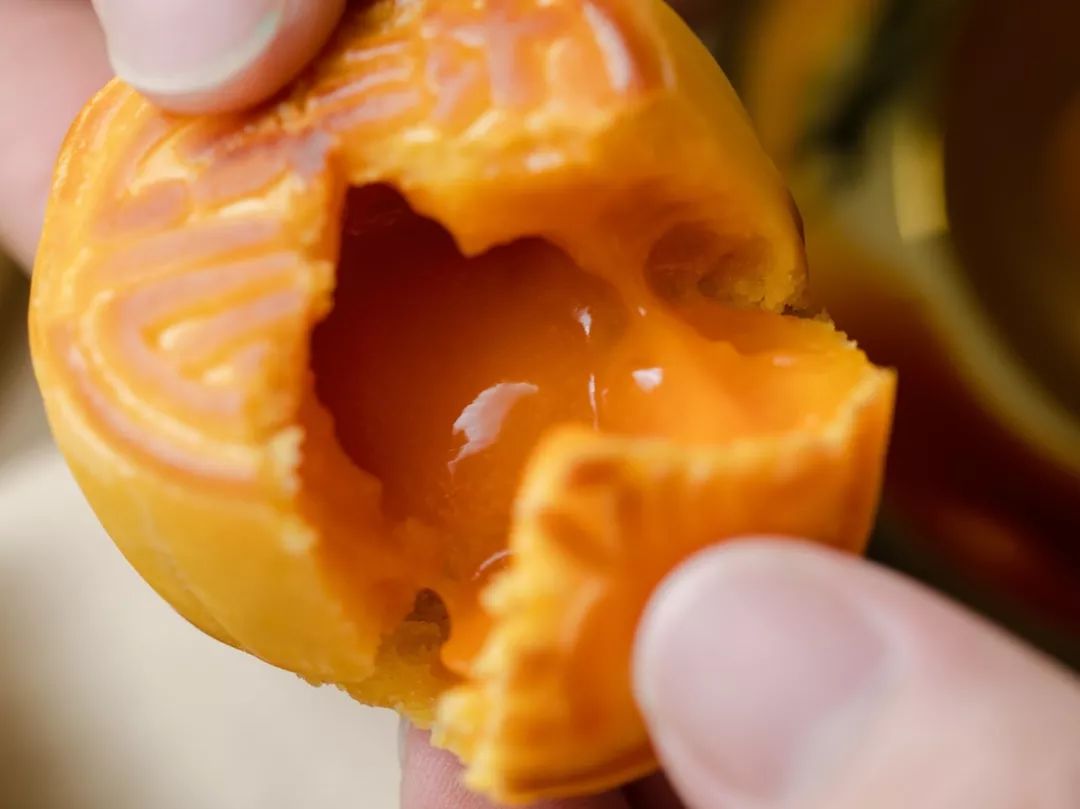 奶黄流心月饼港式礼盒,奶黄流心月饼正在热销中