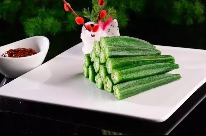 秋葵与曼陀罗的区别,秋葵与曼陀罗花