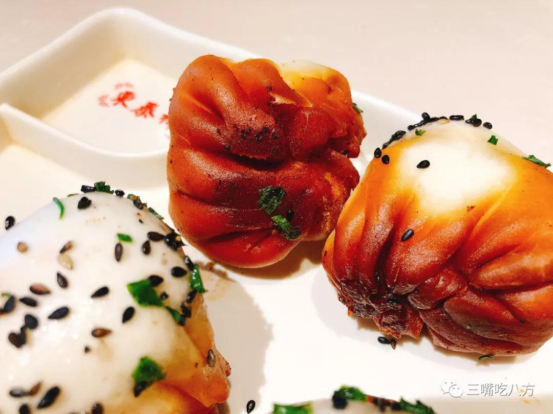 当年要是我没去批发美容美发产品，现在哪里还有小杨生煎的机会！