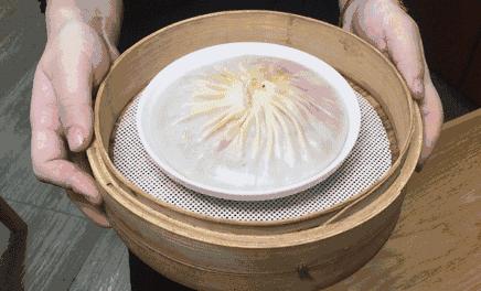 当年要是我没去批发美容美发产品，现在哪里还有小杨生煎的机会！