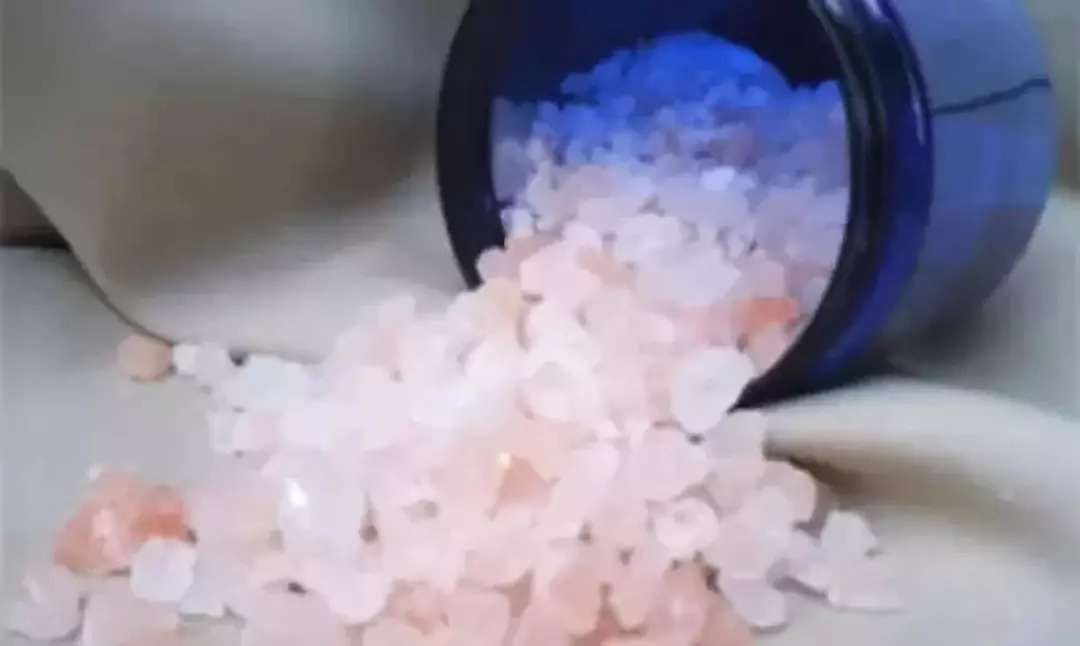 常见有毒性的药片,无毒害的小药片