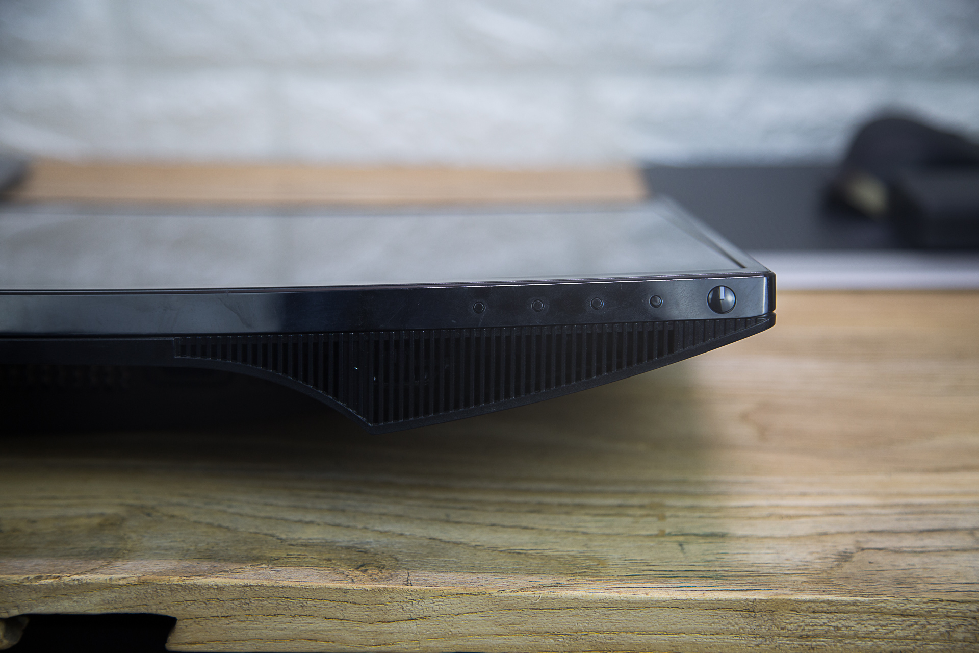 戴尔显示器27寸u2715h评测,戴尔2716h曲面显示器