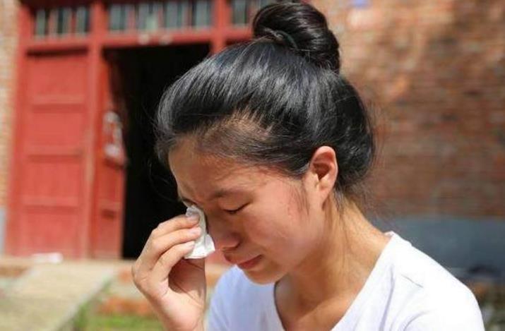 父母离婚对孩子的影响主要有哪些,父母离婚会给孩子心理伤害