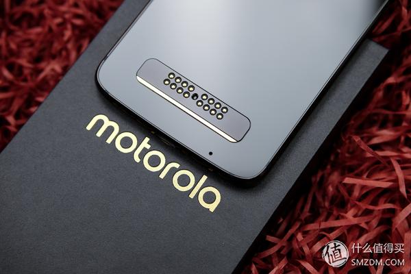 摩托罗拉motoz3测试,摩托罗拉motoz3开箱