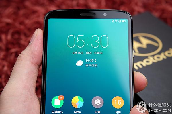 摩托罗拉motoz3测试,摩托罗拉motoz3开箱