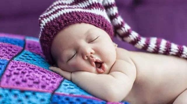 宝宝得了母乳性黄疸必须停母乳吗,宝宝母乳性黄疸要不要戒奶