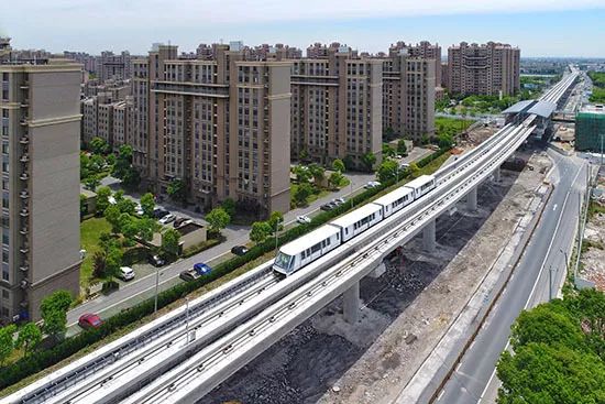 自动驾驶=无人驾驶？无人驾驶的高铁你敢坐吗？