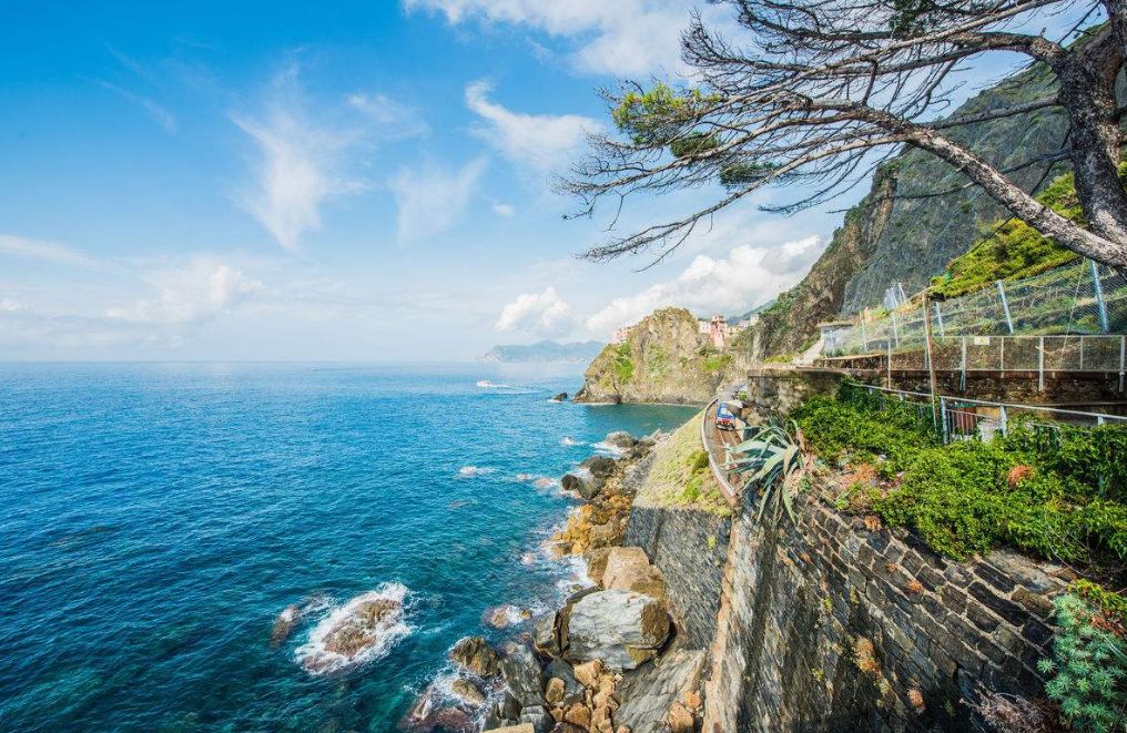 意大利的五渔村靠近什么海,意大利五渔村哪个村最经典