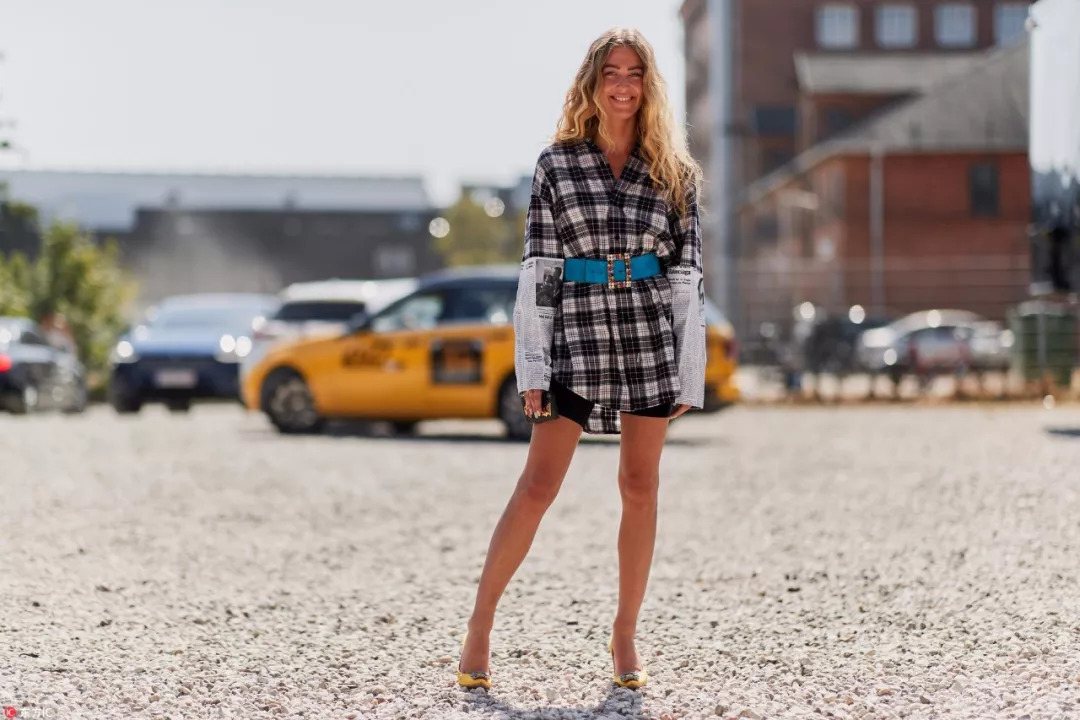 长袖衬衫怎么穿才好看,衬衫这样穿时髦又高级回头率200%