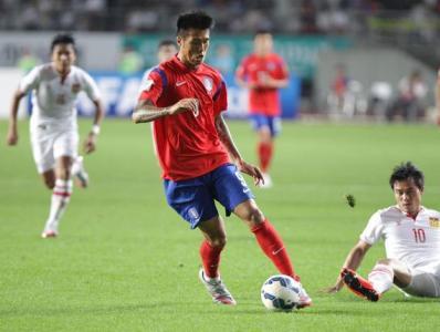 「法甲专栏」没落豪门重返顶级联赛开局两连胜宣告回归