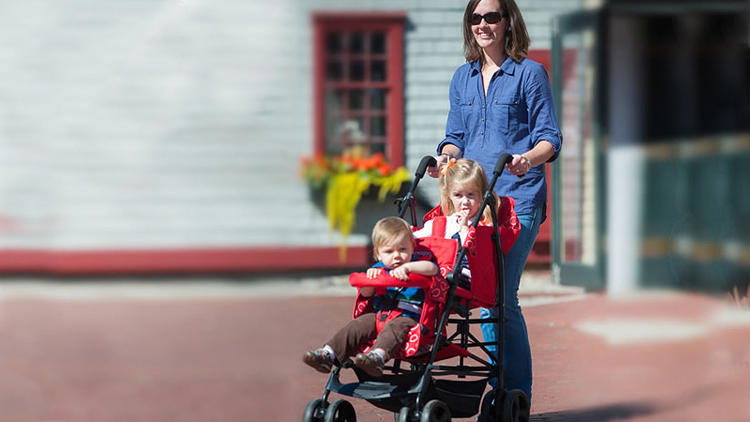 给双胞胎怎么选推车,双胞胎怎么出行