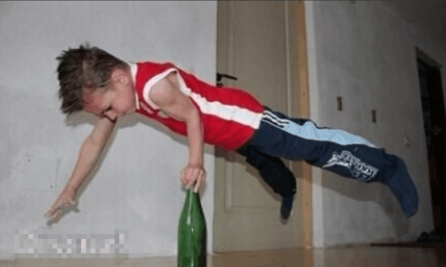 盘点世界上最强壮的小男孩,世界上最强壮最能打的三个小孩