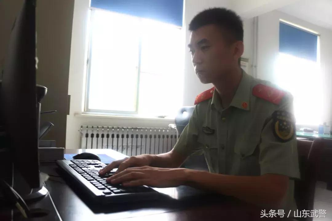 军营之星致敬英雄,退伍季老兵泪别迷彩青春