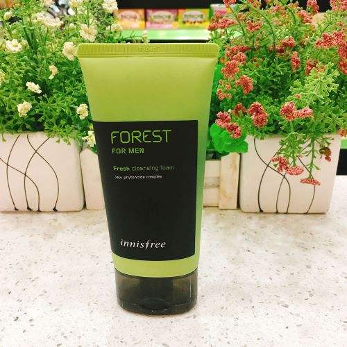 男士洗面奶和女士洗面奶,女生给男生的洗面奶