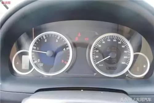 汽车保养首保时间是以什么为标准,首保时间过了保养要多少钱