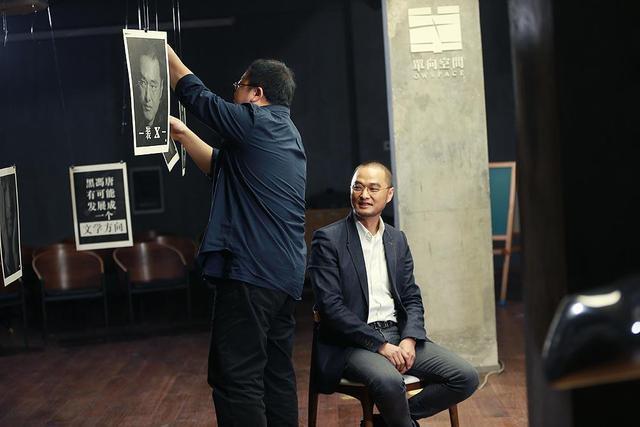 冯唐幼时第一本书,竟是泡妞秘籍,他如今上《奇葩说》被炮轰!