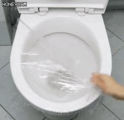 马桶堵保鲜膜怎么疏通,马桶堵了怎么用保鲜膜