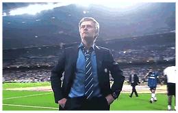 穆里尼奥再次下课,穆里尼奥眼泛泪光希望重新执教