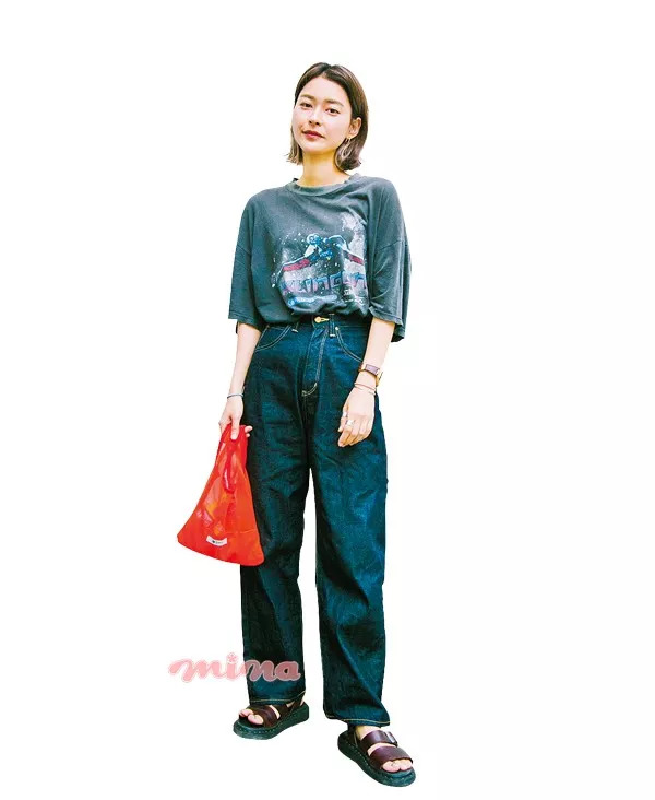 搭配｜这条裤子太秀了吧？百搭时尚还显腿长推荐牛仔阔腿裤的16套搭配