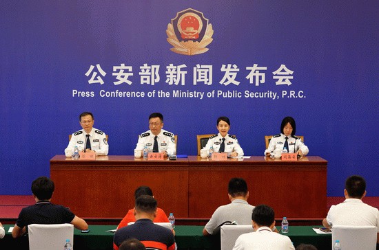 异地办理出入境证需要什么手续,异地办理出入境新政策