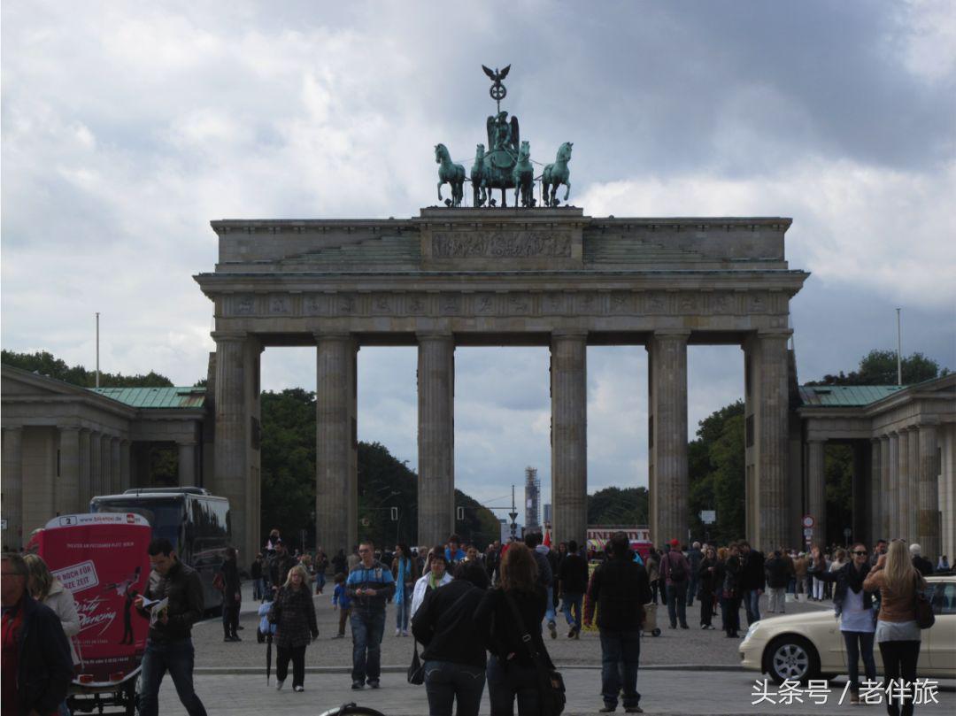 公益、毒枭、足球、电影——“老伴旅”分享“壮游者”四个好故事