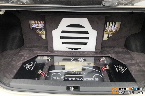 13款丰田花冠原车音响,04款丰田花冠有几个音响喇叭