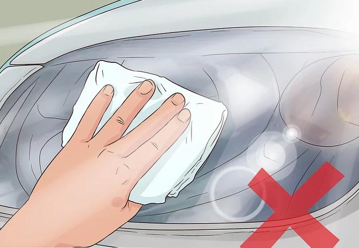 汽车大灯温度过高灯罩模糊怎么办,汽车大灯被除胶剂弄模糊了怎么办