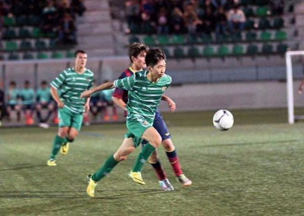 号称小梅西,梅西被人称为天才