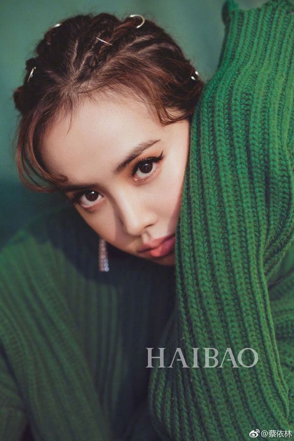 好看又蓬松的明星同款发型,明星同款夏日发型新手也能学会