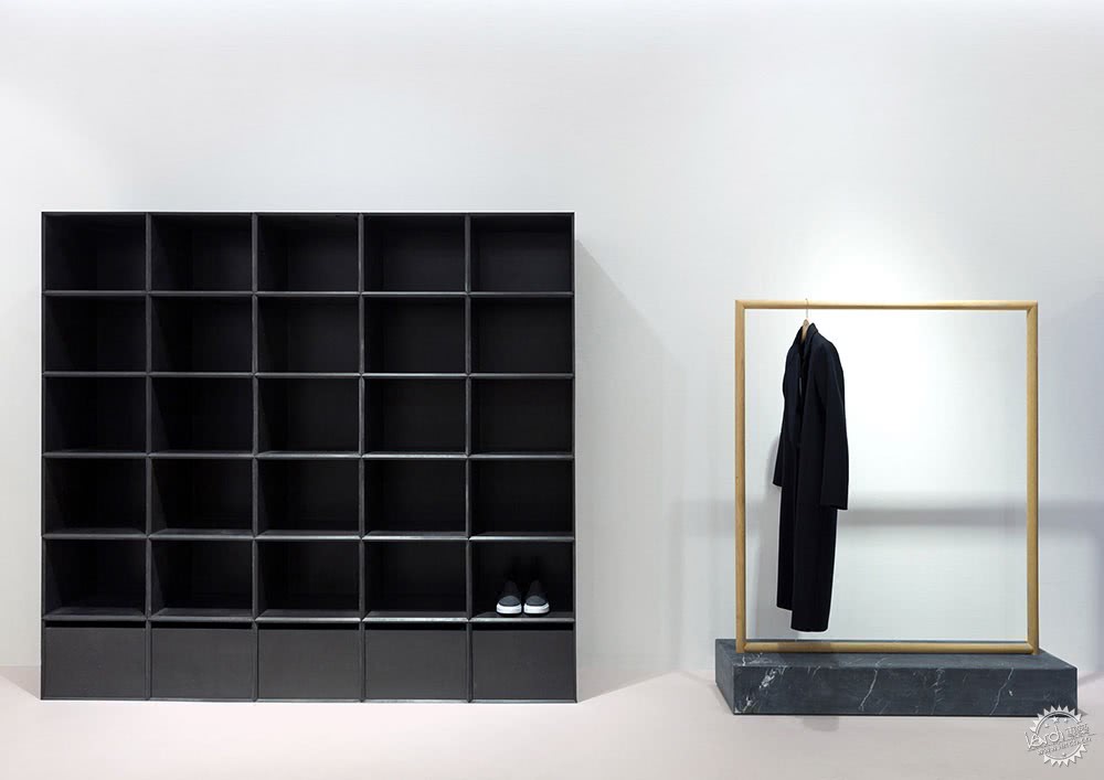 商场里高级感女装店铺装修,服装店最时髦装修