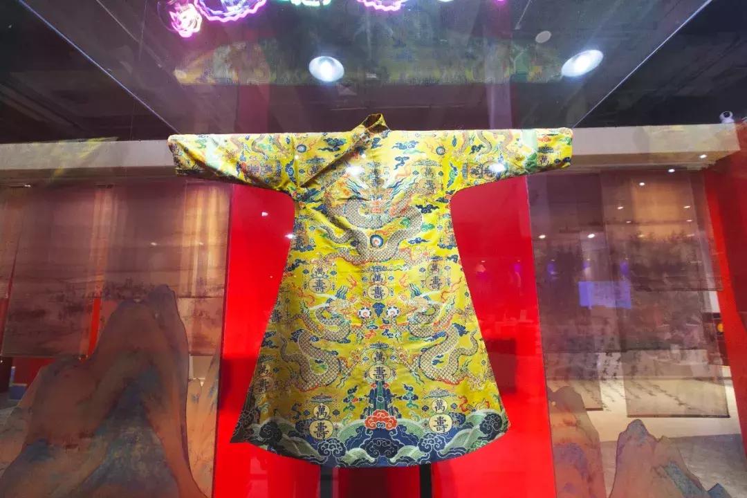 实拍大悦城！傲娇小公举“Molly”带你揭秘！