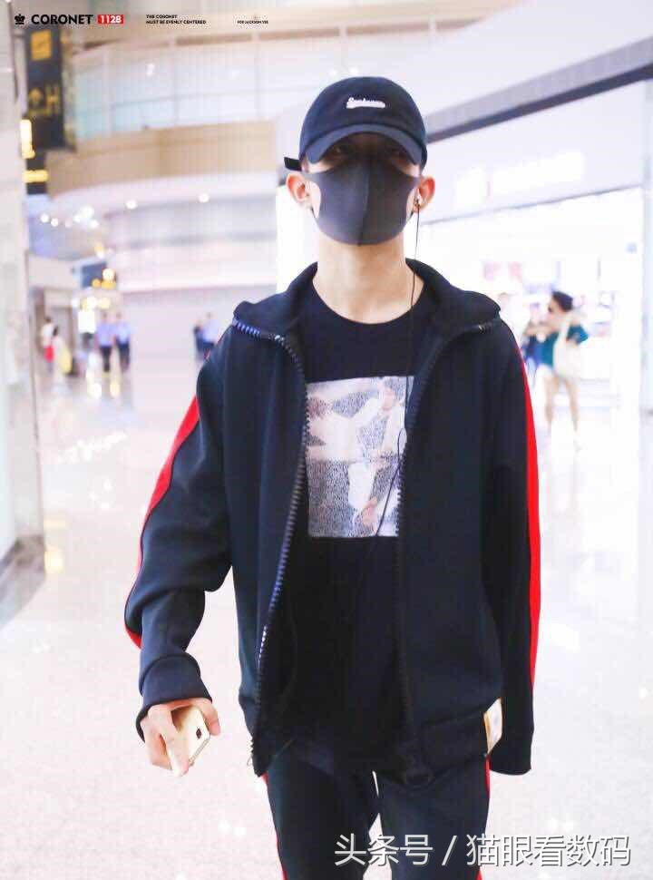 易烊千玺至今穿了多少套高定,易烊千玺最近又要和什么品牌联名