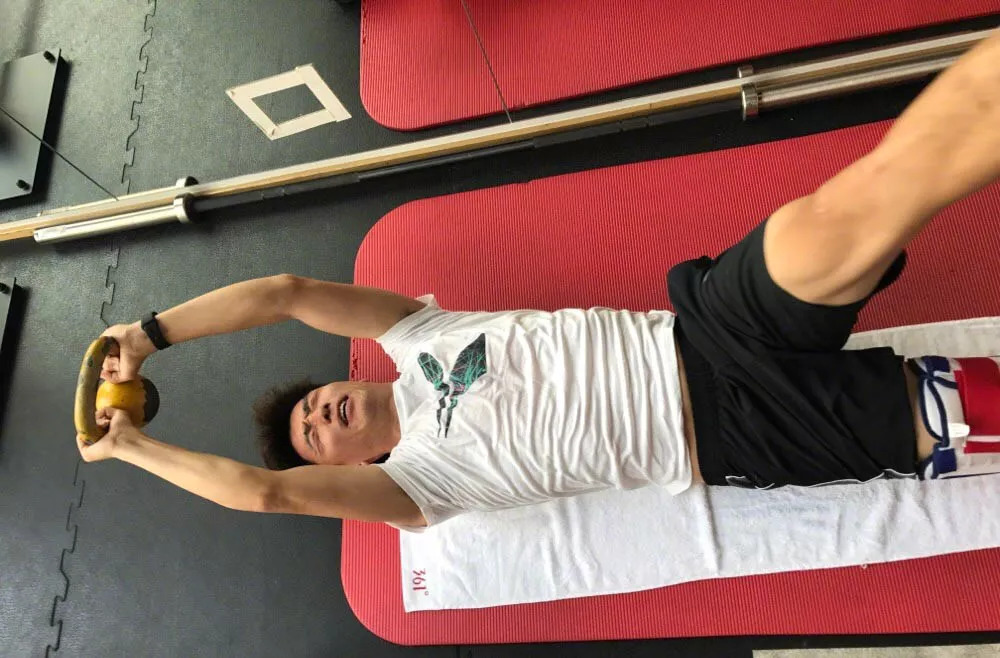 杨旭鲁能足球视频,鲁能备战亚泰杨旭重回一线队