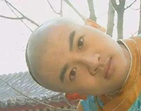 高校的贫困助学金怎么申请,高校新生怎样才可以领取奖学金