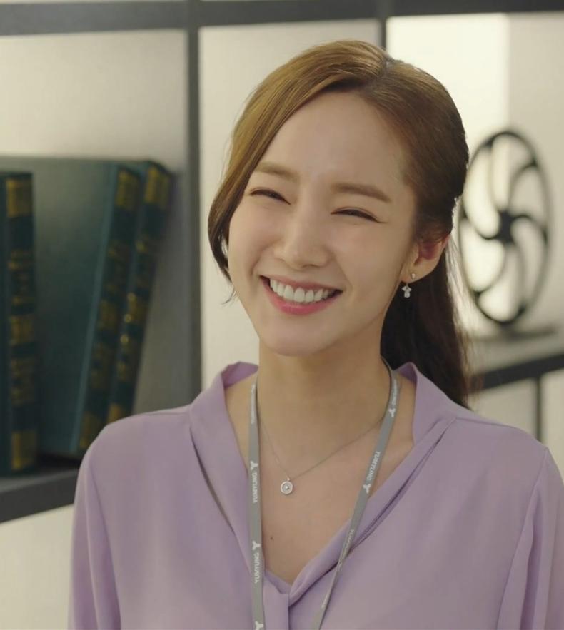 职场穿搭女装金秘书,金秘书经典配饰