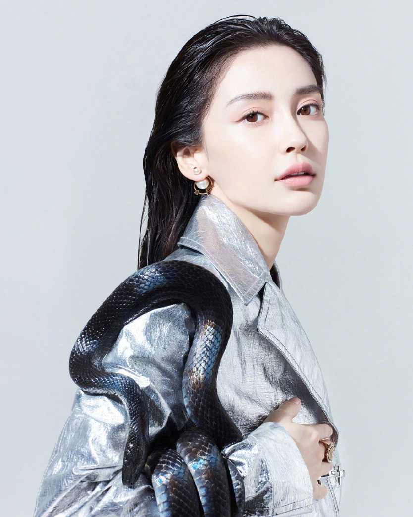 angelababy何穗红毯,何穗和杨颖薇娅