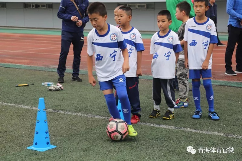 2002国家队张恩华,中国足球运动员张恩华