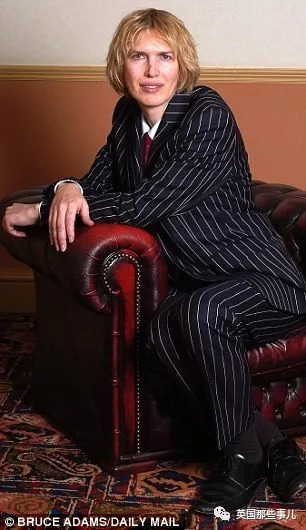 女性遭遇性别歧视活出自我,男人受到社会歧视