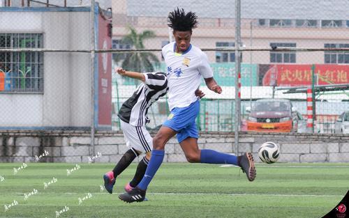 尼日利亚足球小将,尼日利亚广州踢球