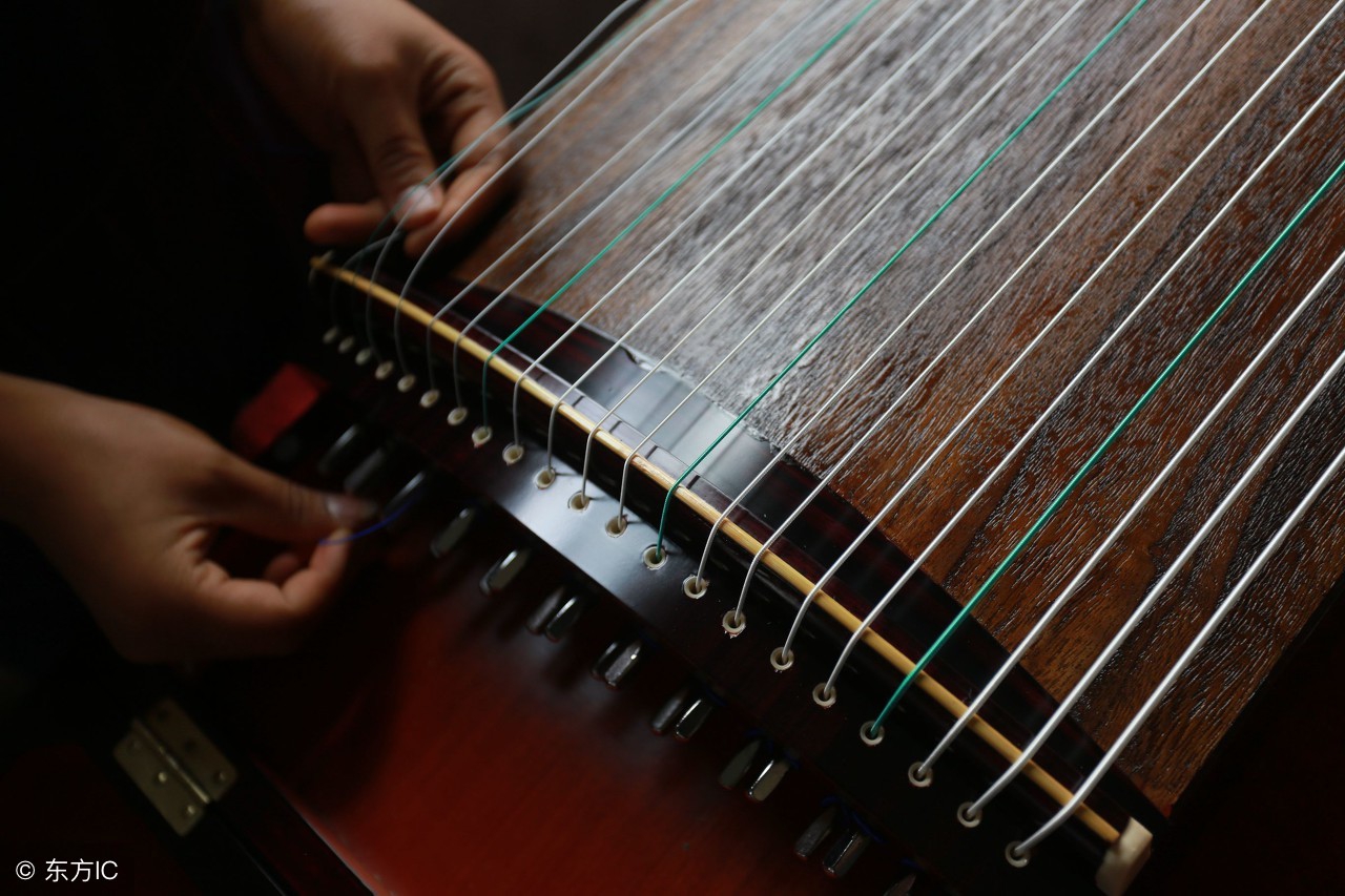 古琴调音器对应的音调,民族乐器古琴演奏