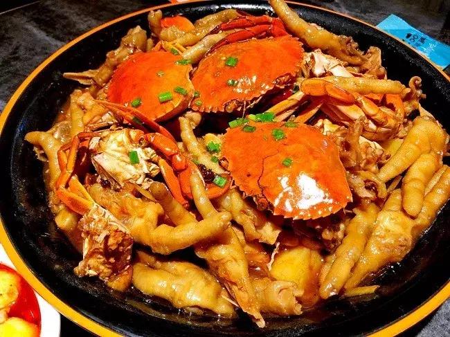 开了100家店依然很难吃的胖哥俩肉蟹煲