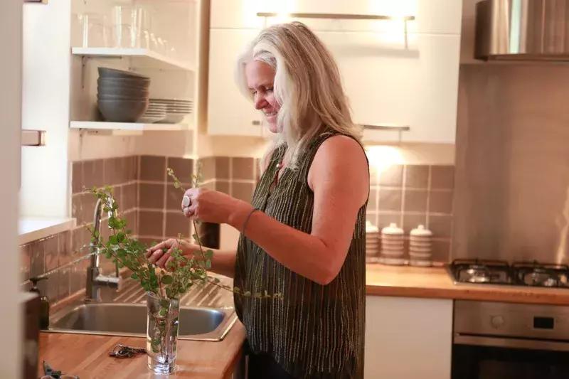 想了解一个学校应该问哪些问题,问哪些问题可以了解一个人的三观