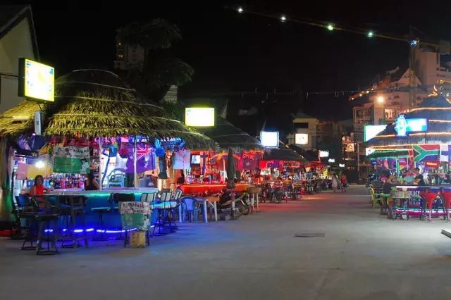 无边泳池度假别墅,无边泳池海景别墅