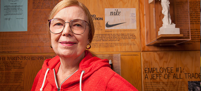 nike早期logo代表什么意义,早期nike的logo代表了意义