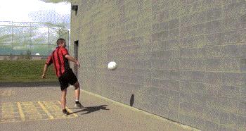 足球如何练习球感,足球墙式训练方法