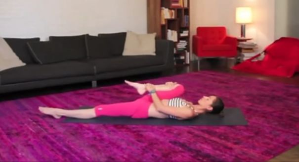 快速瘦腿3天见效筷子腿瑜伽,瘦腿和矫正腿型瑜伽30分钟